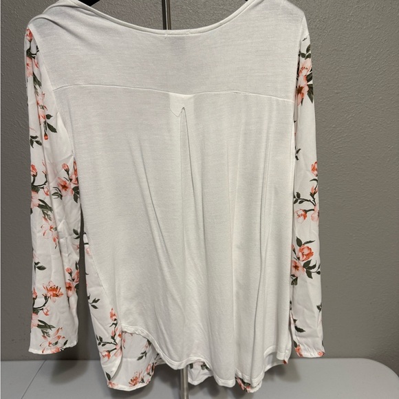 Rue21 XL White Floral Long Sleeve Blouse - Picture 5 of 6